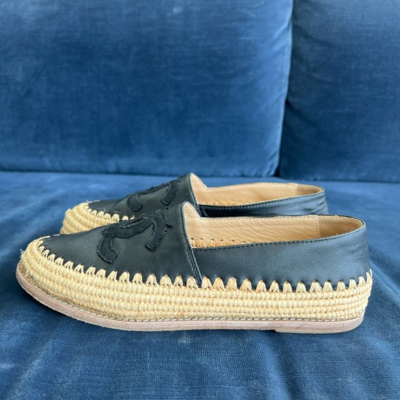 Chanel handwoven espadrilles 🌻 - Picture 3 of 7